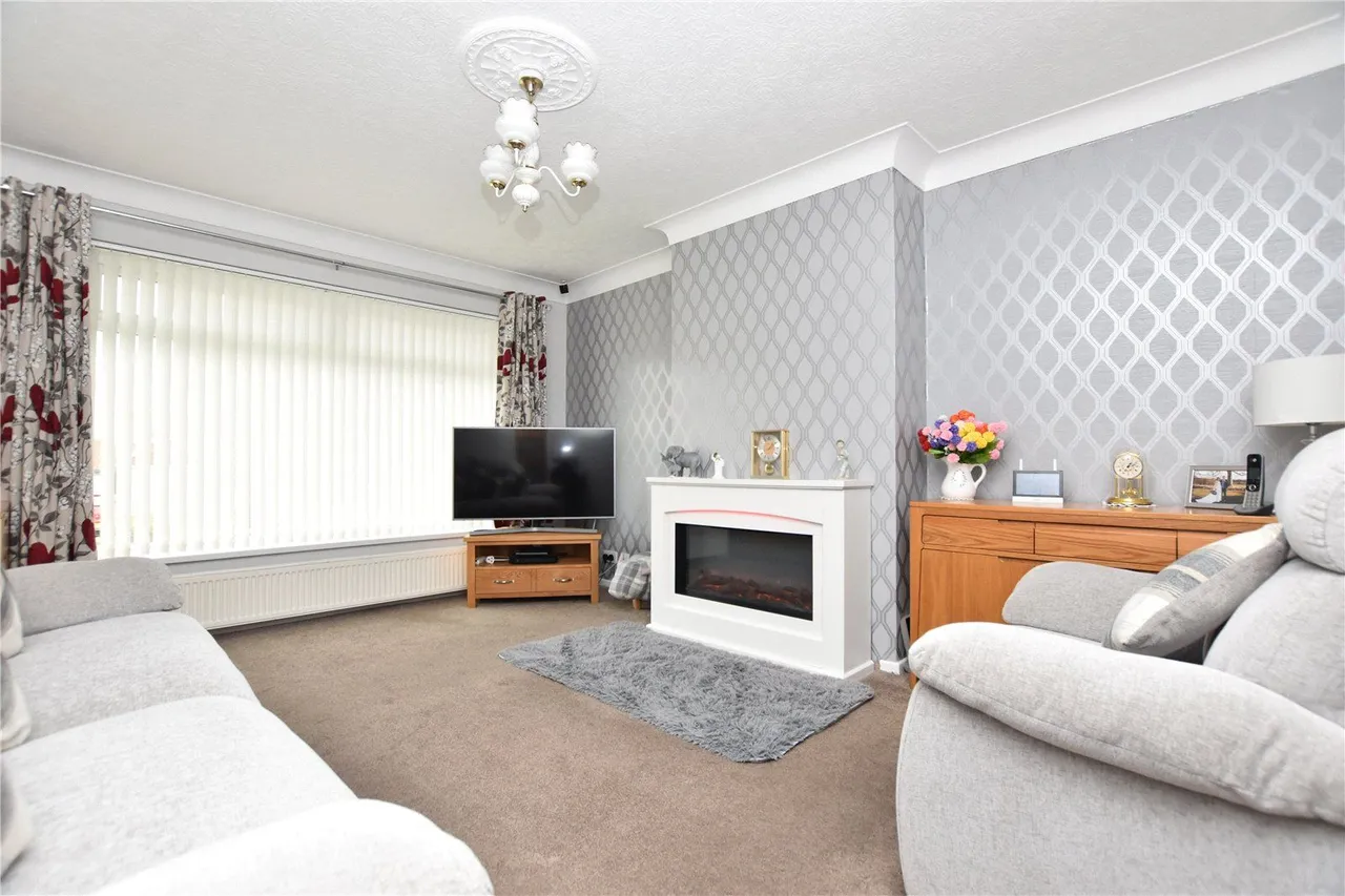 Brighton Avenue, Morley, LS27, photo 12