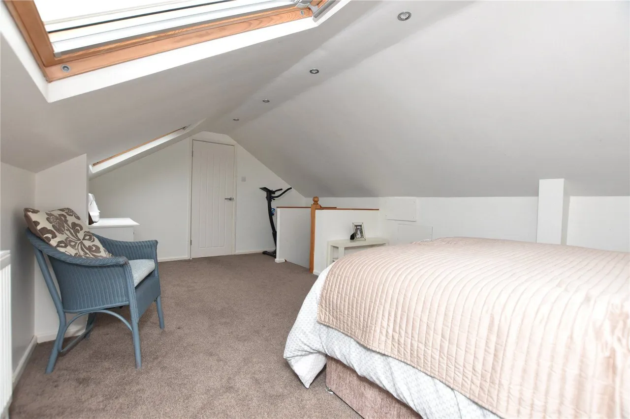 Brighton Avenue, Morley, LS27, photo 17