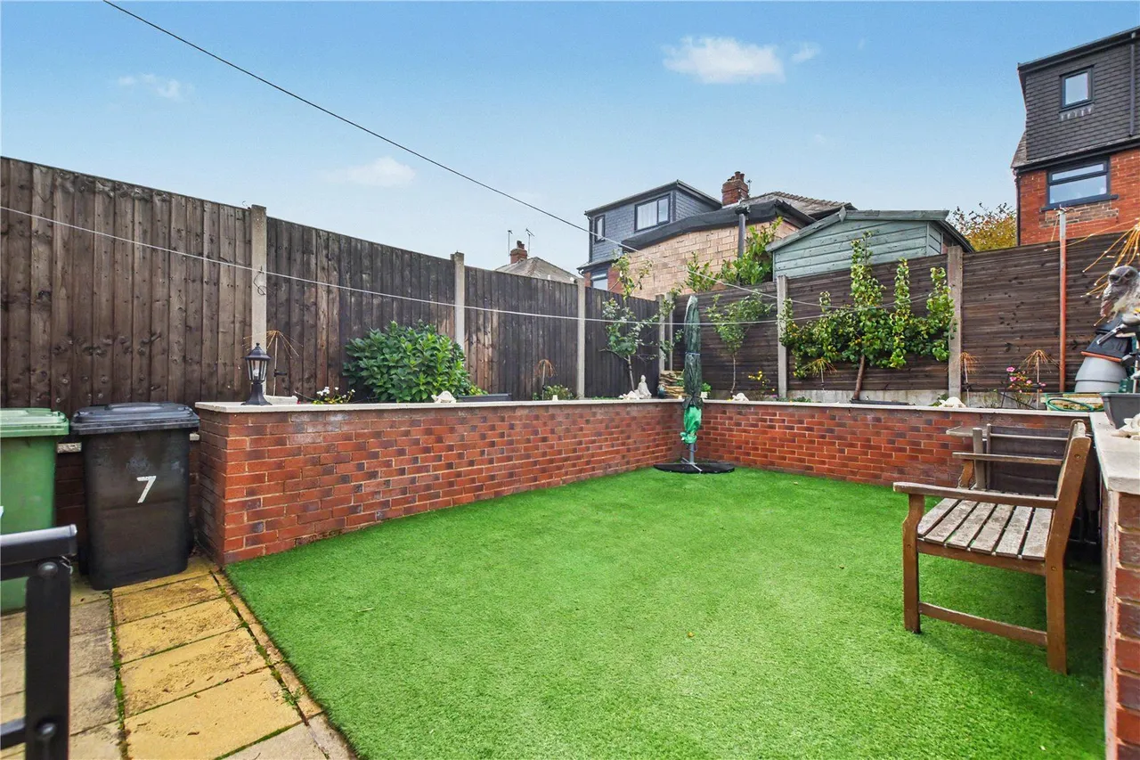 Brighton Avenue, Morley, LS27, photo 10