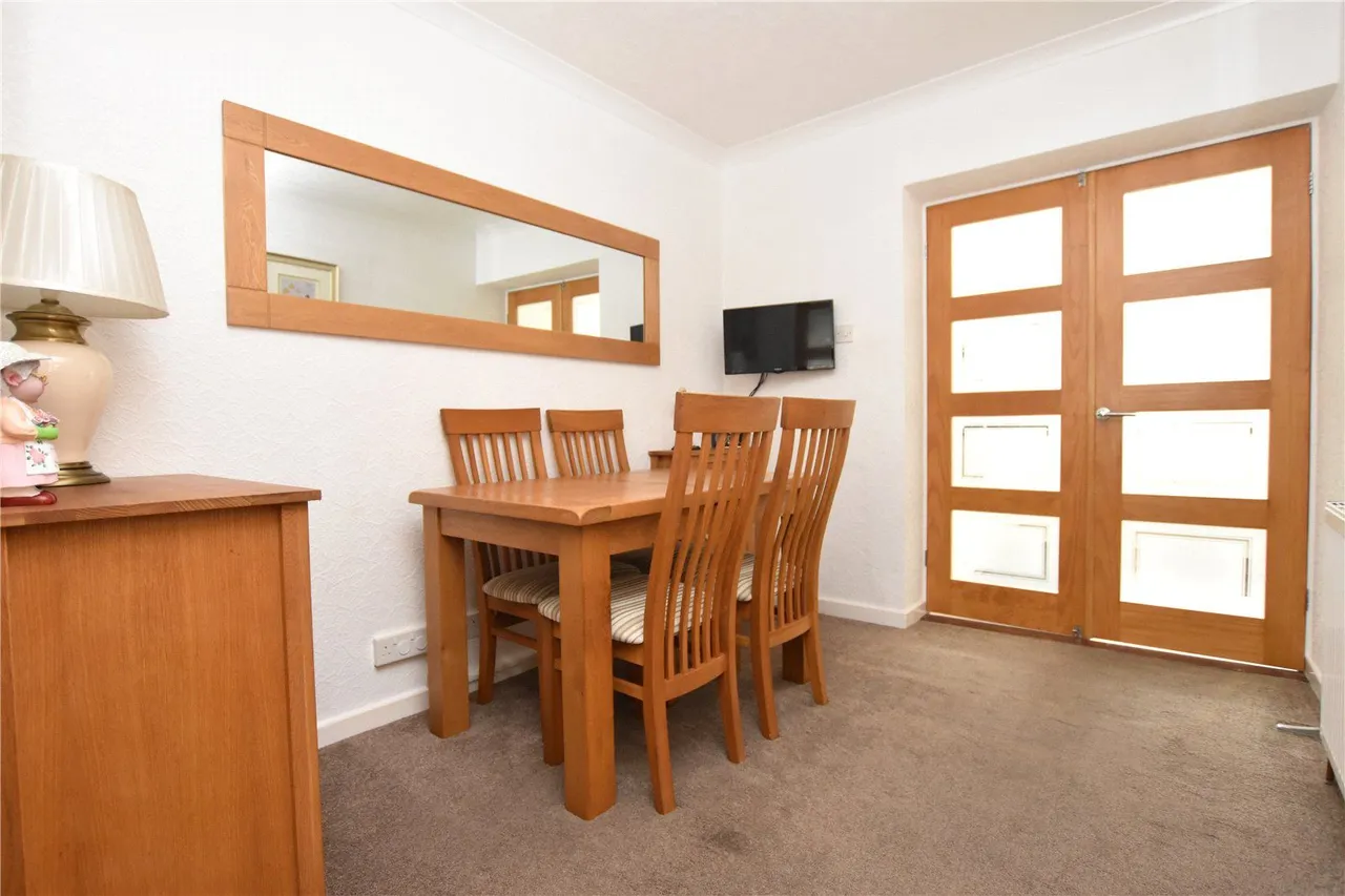 Brighton Avenue, Morley, LS27, photo 3