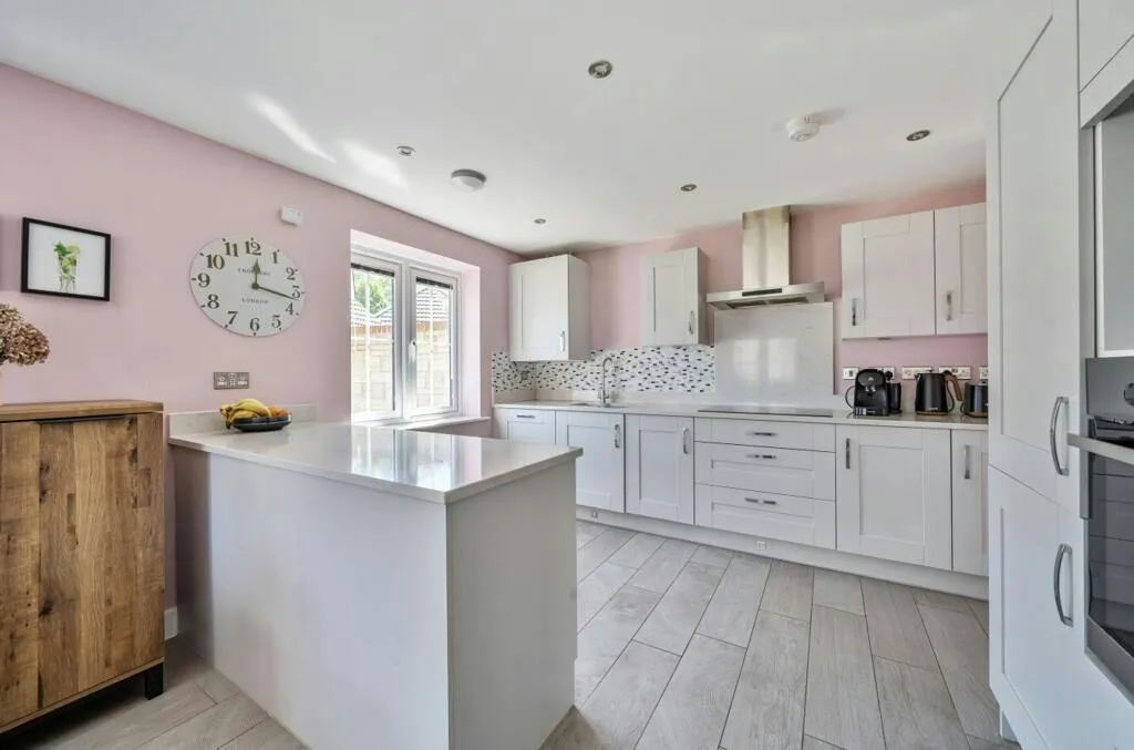 Colliers Gardens, Backwell, BS48, photo 3
