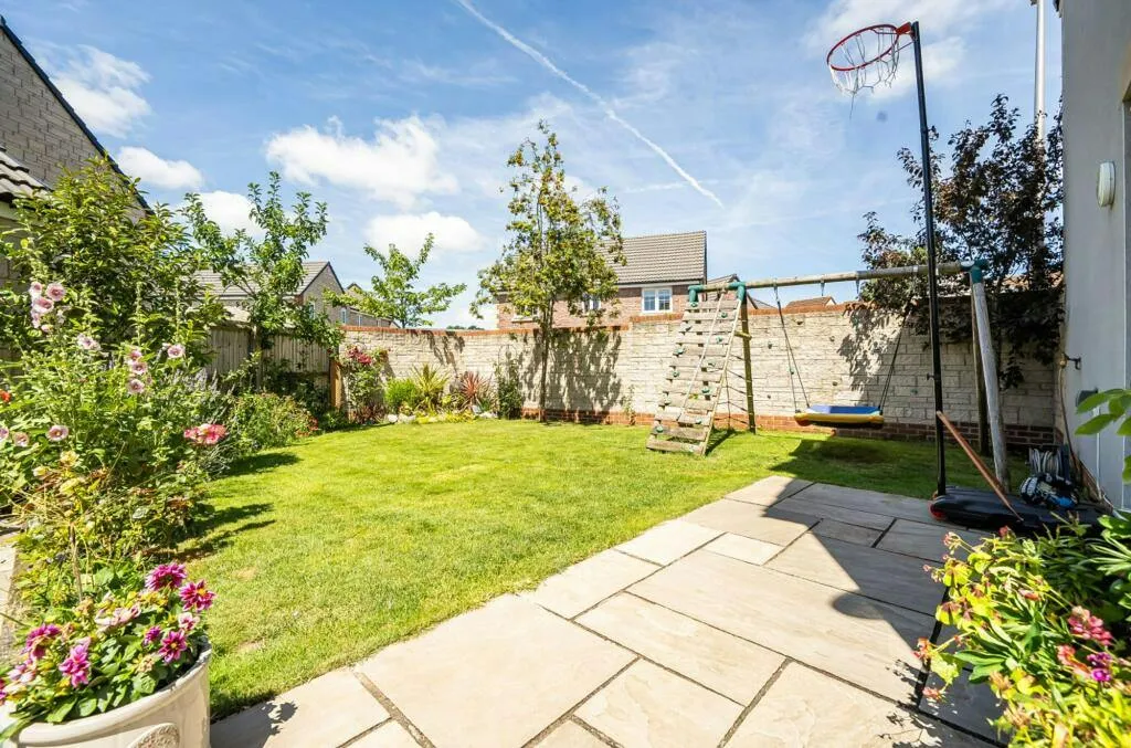 Colliers Gardens, Backwell, BS48, photo 4