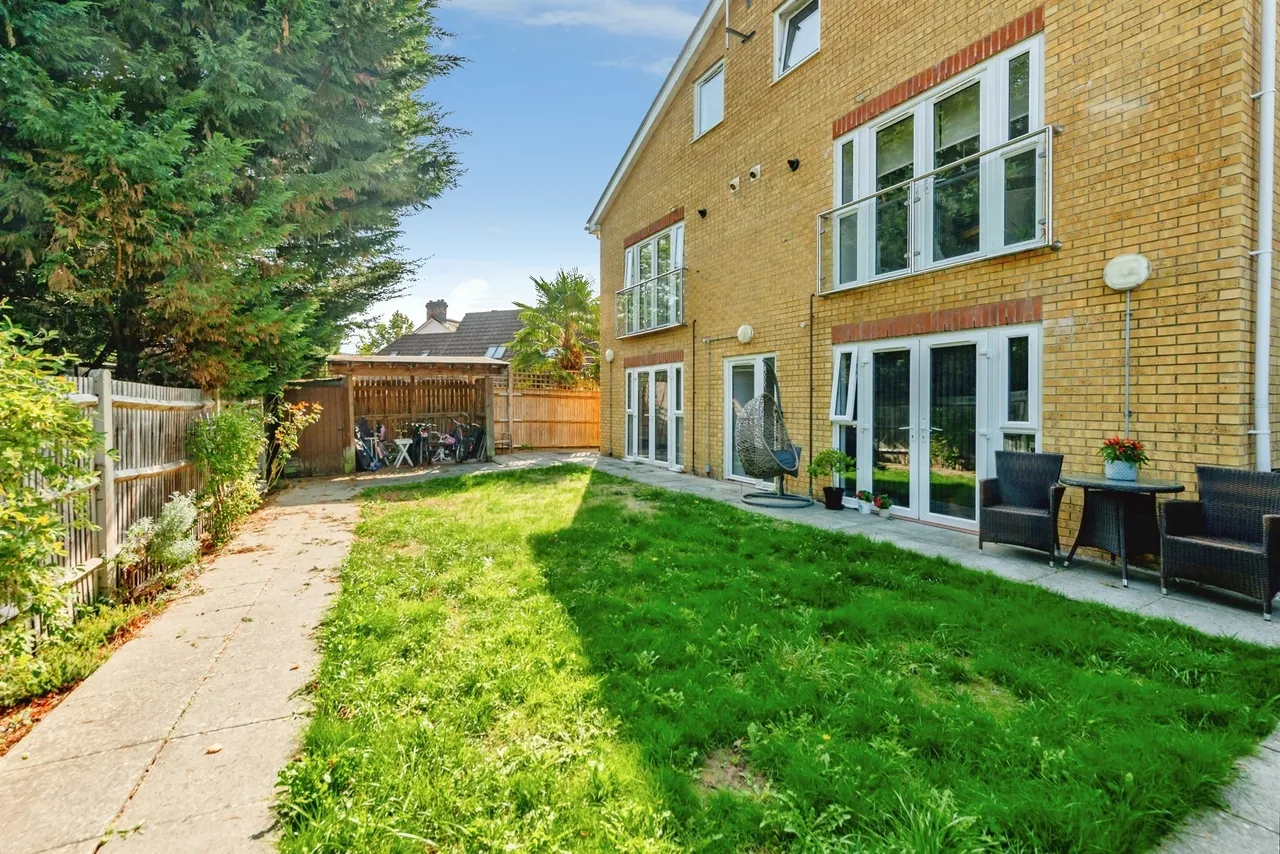 Monson Road, Redhill, RH1, photo 13
