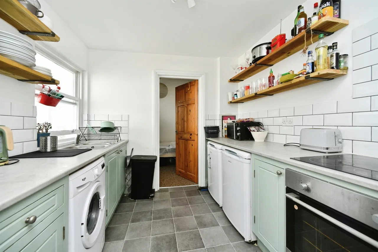 Bristol Road, Brighton, photo 11