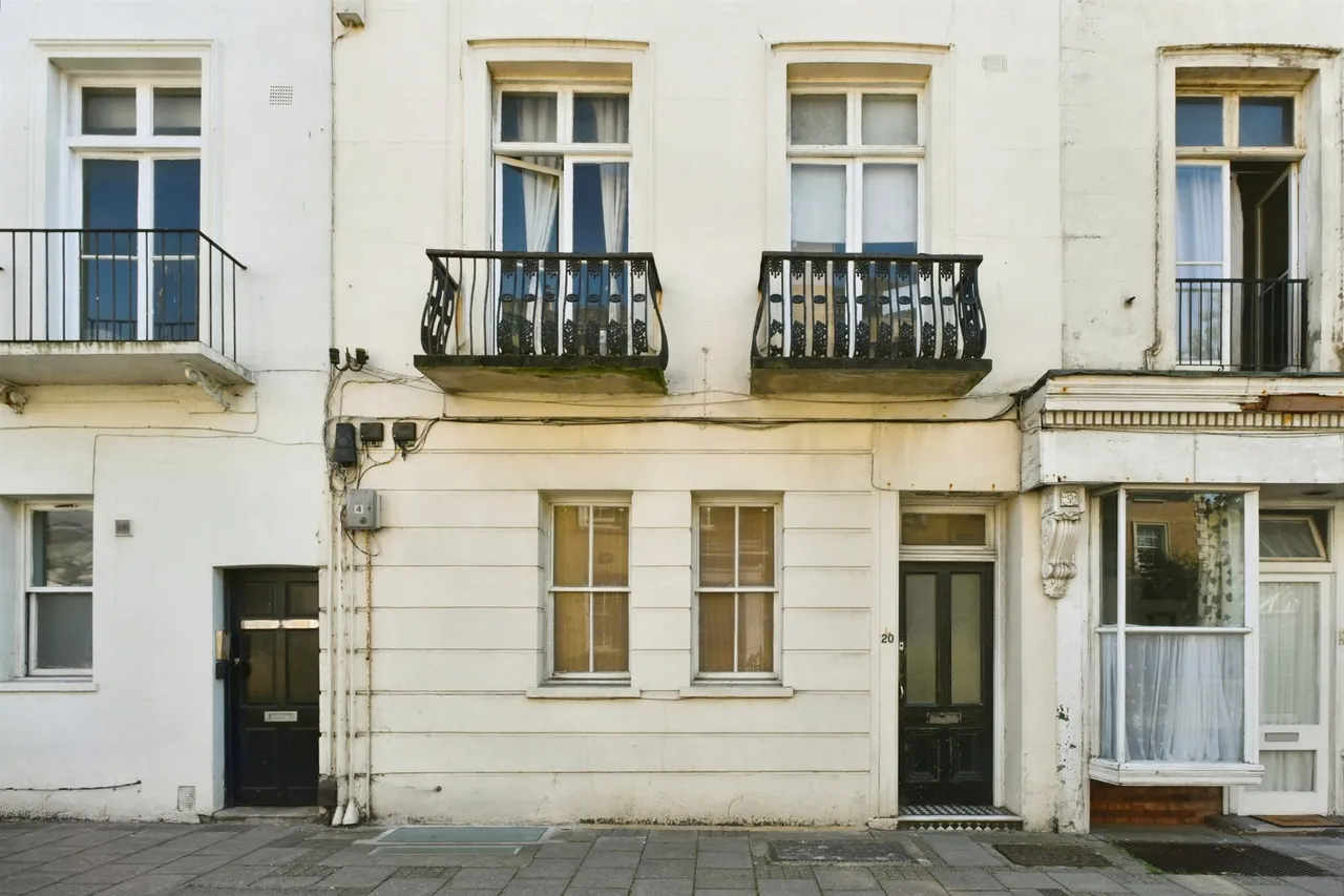 Bristol Road, Brighton, photo 10