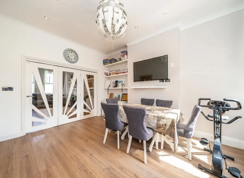 Pendle Road, Furzedown, SW16, photo 4