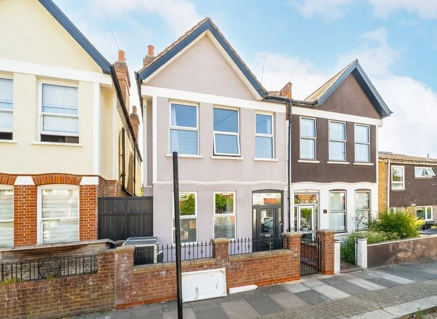 Pendle Road, Furzedown, SW16, photo 10