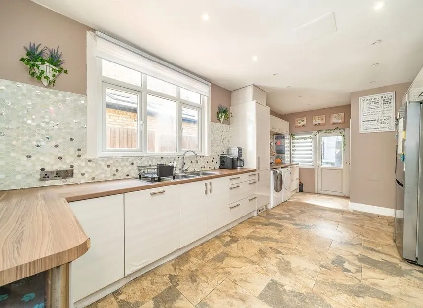 Pendle Road, Furzedown, SW16, photo 2