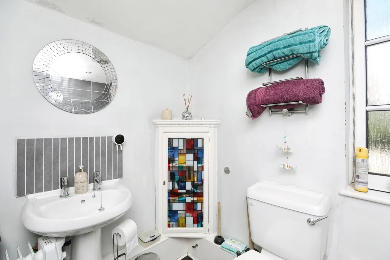 Lower Road, Teynham, Sittingbourne, Kent, ME9, photo 9