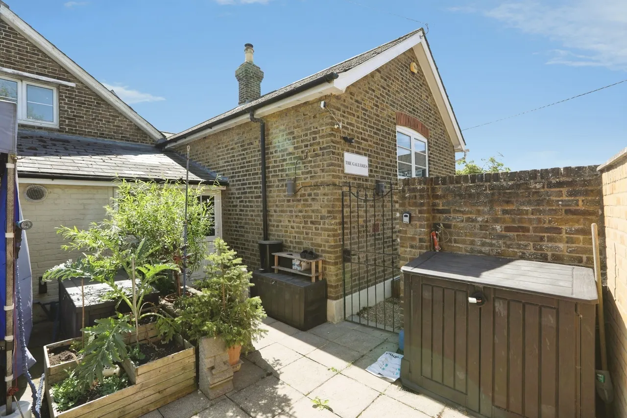 Lower Road, Teynham, Sittingbourne, Kent, ME9, photo 11