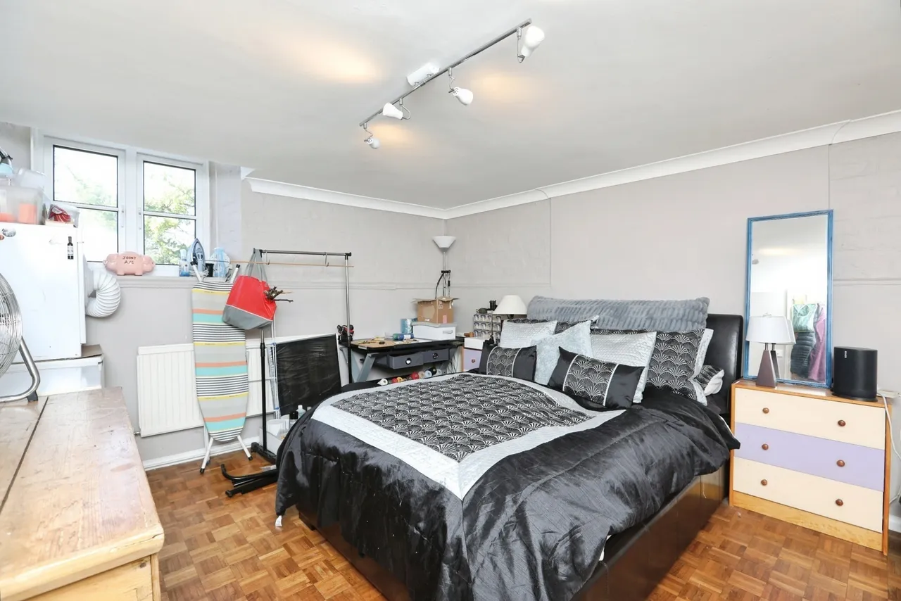 Lower Road, Teynham, Sittingbourne, Kent, ME9, photo 14