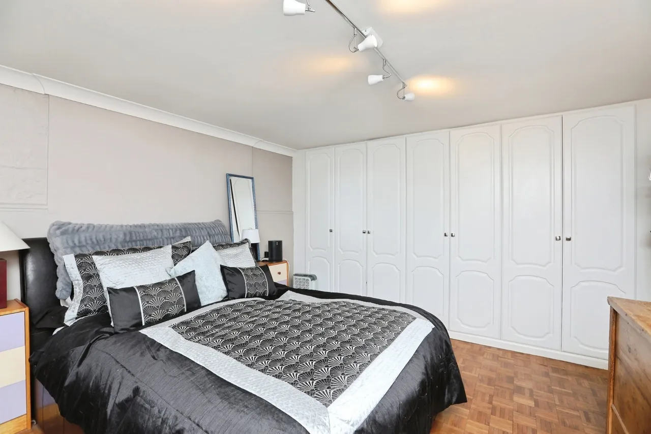 Lower Road, Teynham, Sittingbourne, Kent, ME9, photo 6