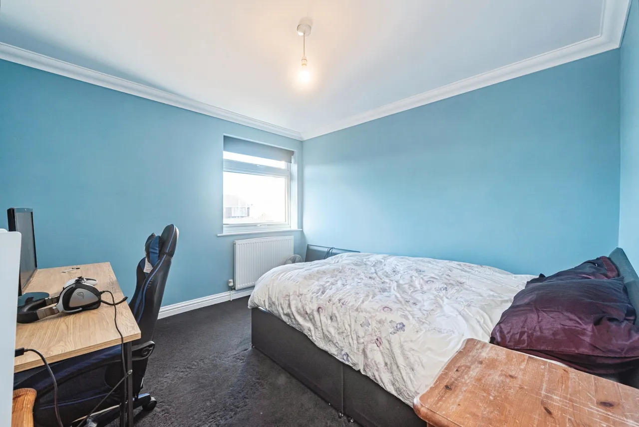 Derwent Road, Basingstoke, RG22, photo 16