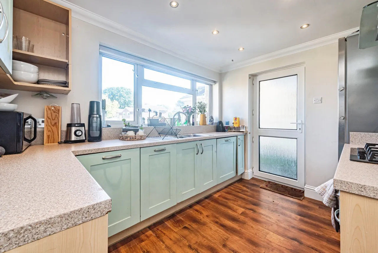 Derwent Road, Basingstoke, RG22, photo 11
