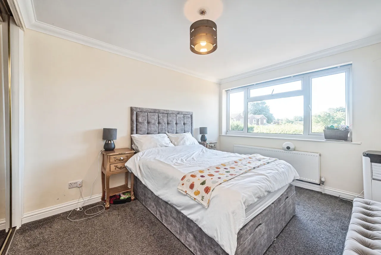 Derwent Road, Basingstoke, RG22, photo 14