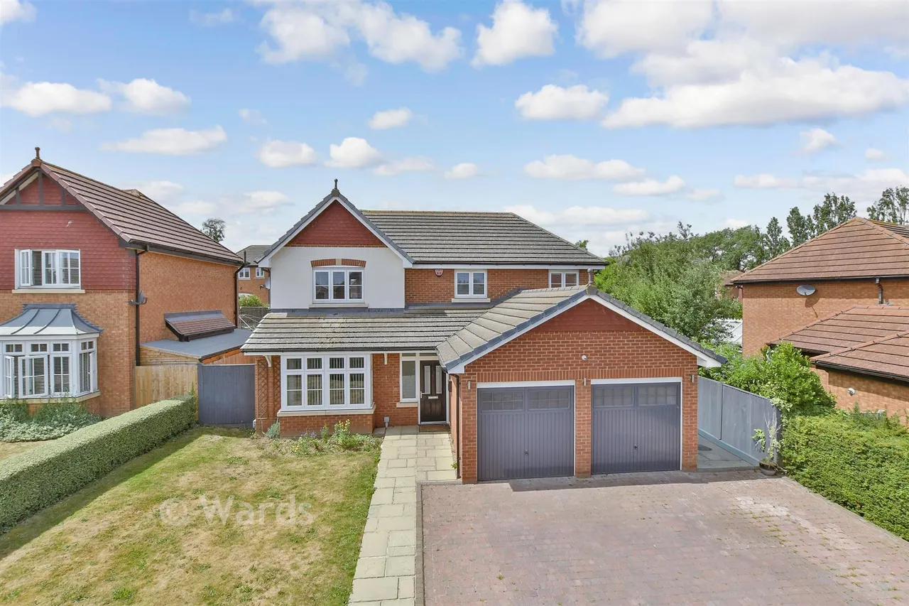 4 bed house for sale, Lawday Avenue, Eastchurch, ME12