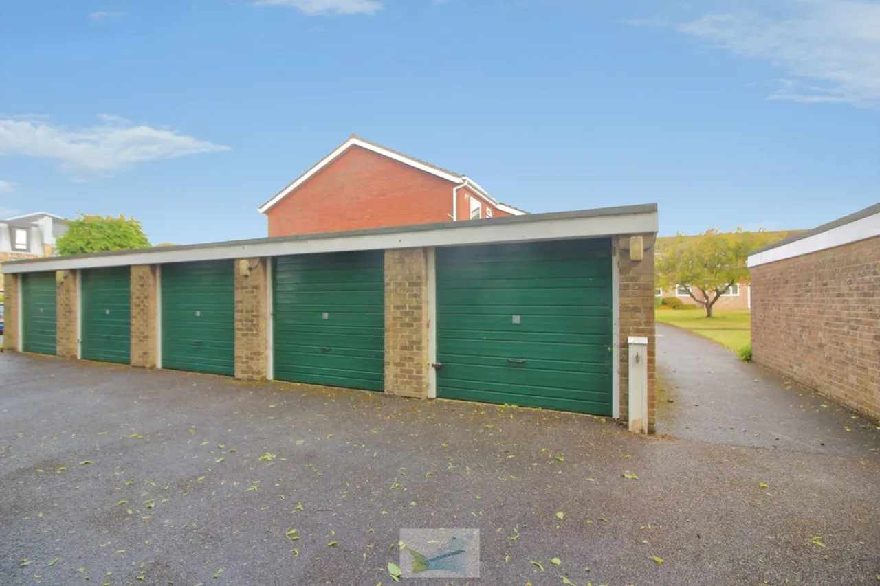 Waterford Road, BH23, photo 14