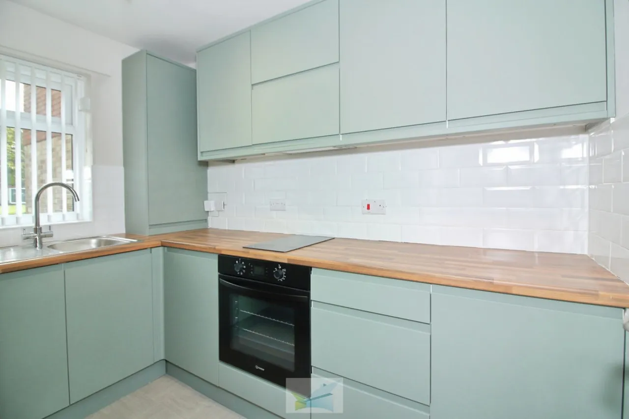Waterford Road, BH23, photo 7