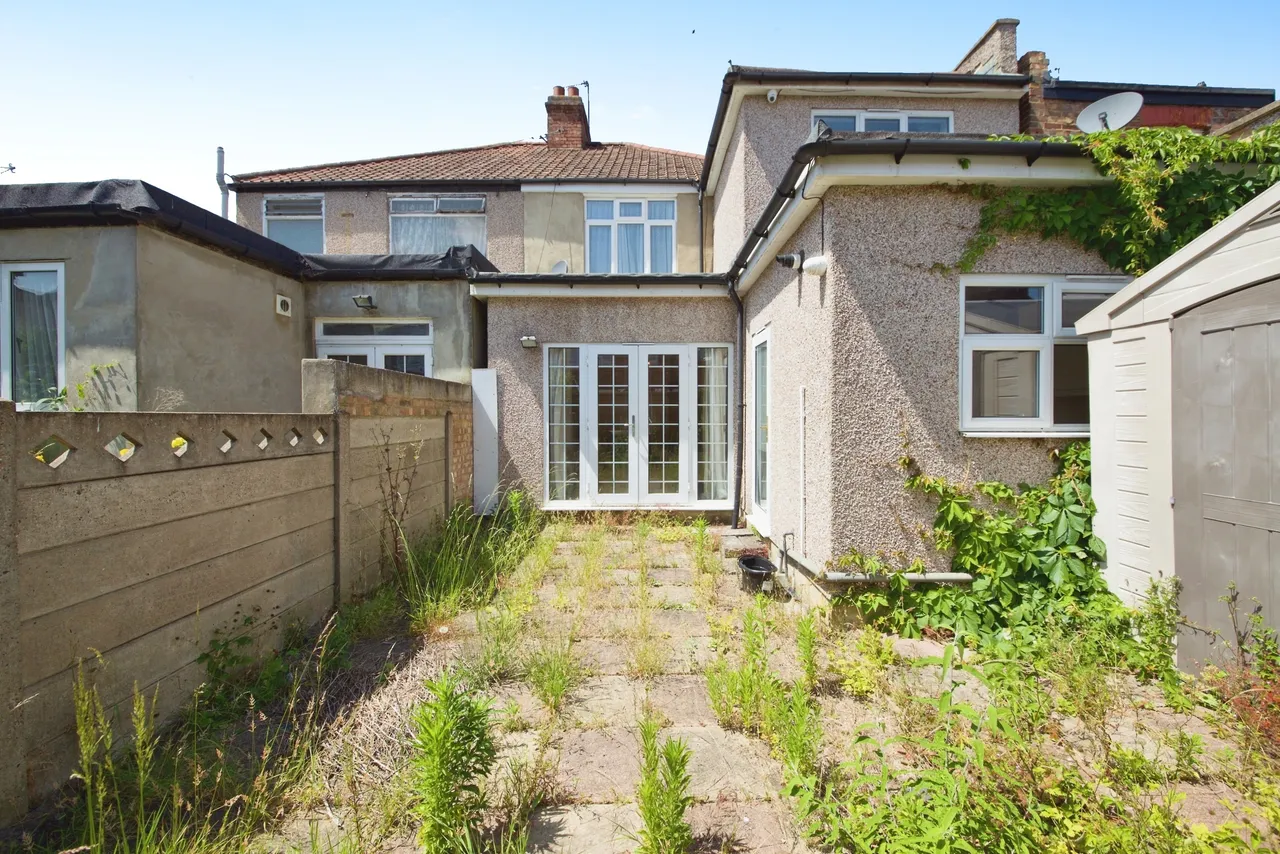 Winchester Road, London, N9, photo 15