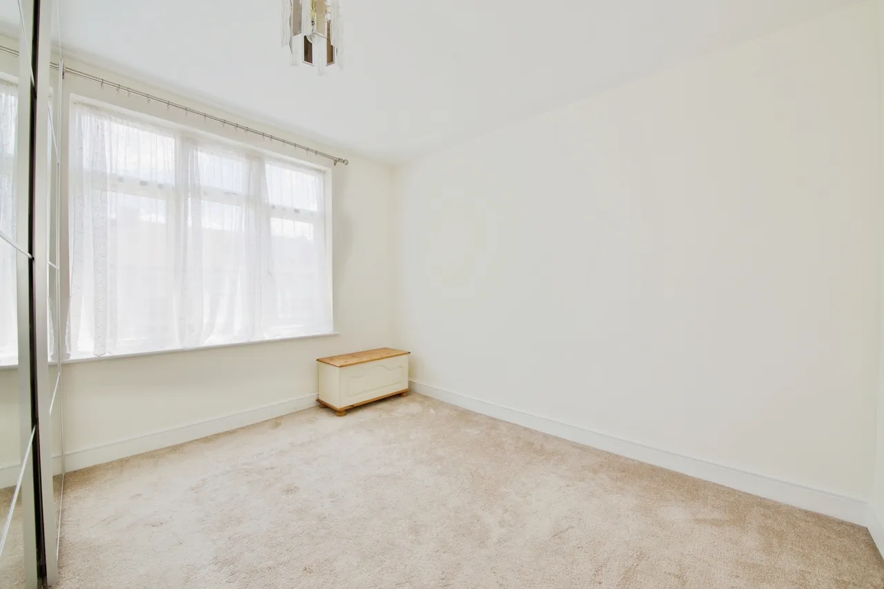 Winchester Road, London, N9, photo 14