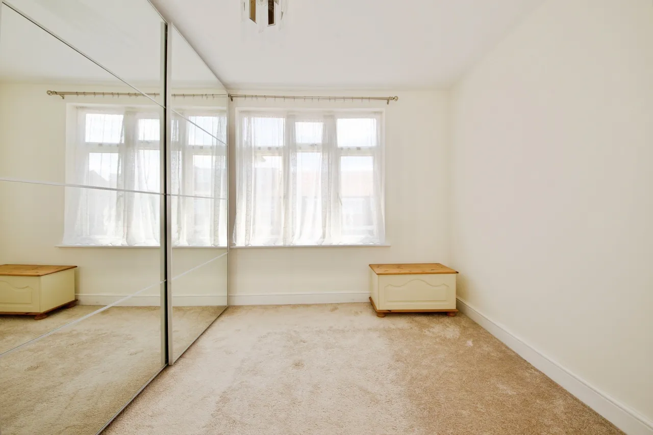 Winchester Road, London, N9, photo 9