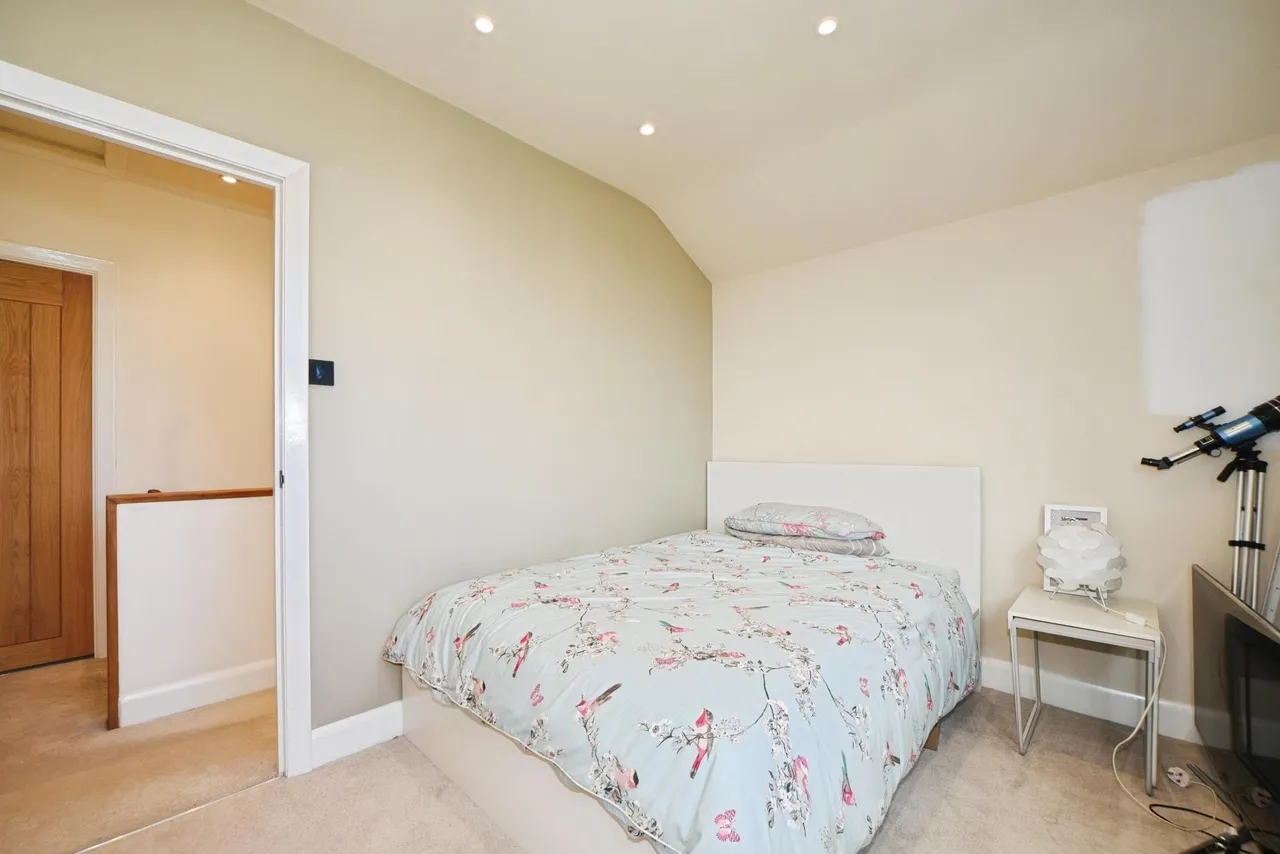 Kingsand Road, London, SE12, photo 23