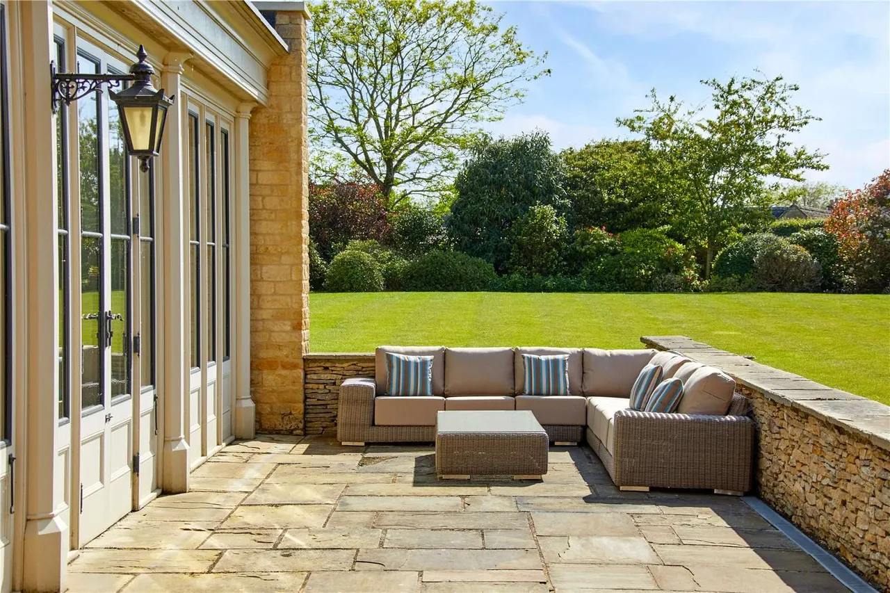 Wyck Rissington, Cheltenham, Gloucestershire, GL54 2PN, photo 3