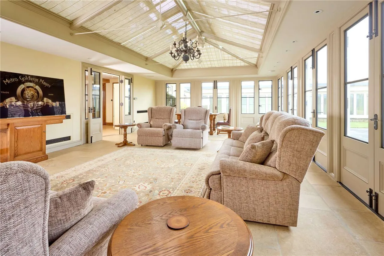Wyck Rissington, Cheltenham, Gloucestershire, GL54 2PN, photo 9