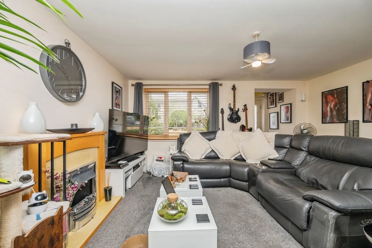 Cordelia Close, Stratford-upon-Avon, CV37, photo 4