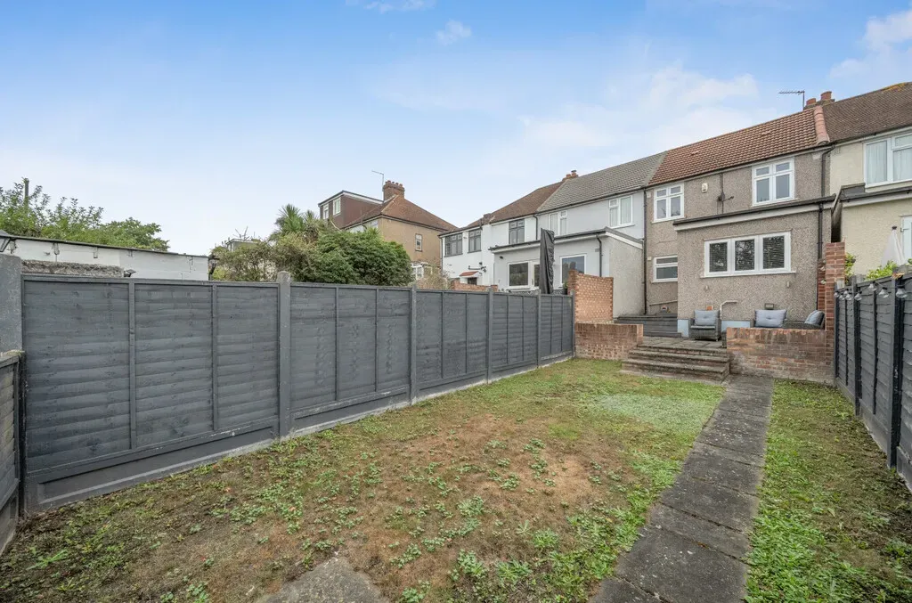 Yorkland Avenue, Welling, DA16, photo 13
