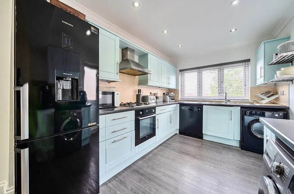 Yorkland Avenue, Welling, DA16, photo 6