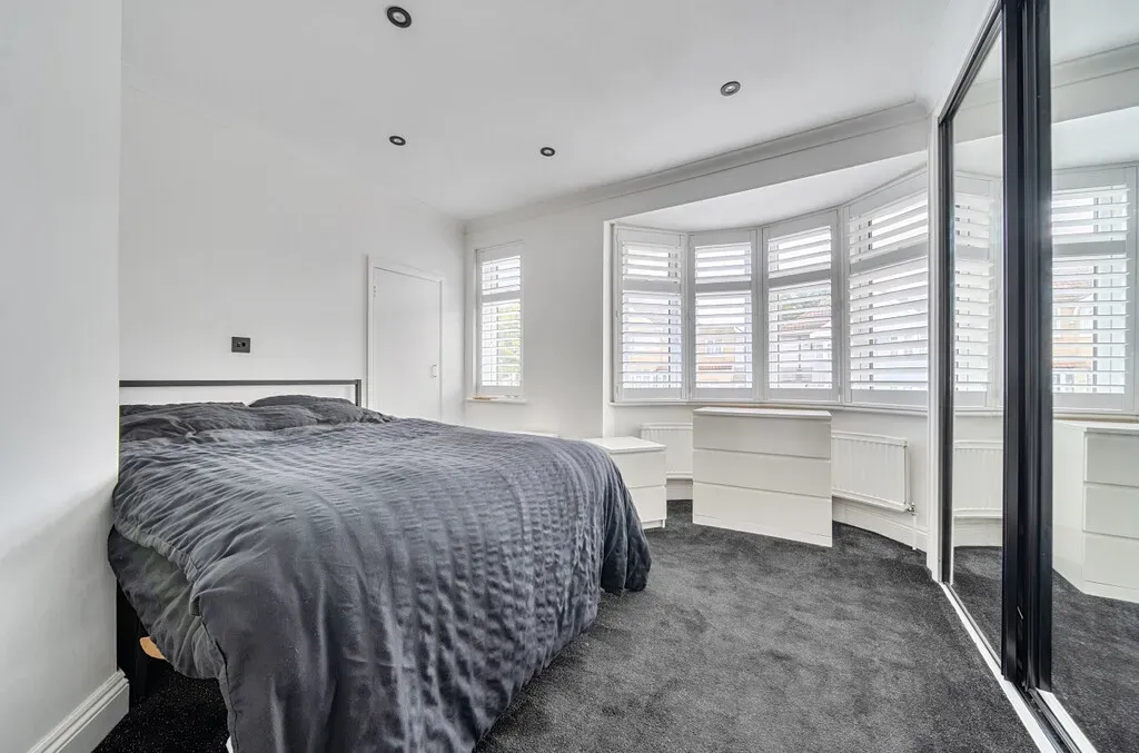 Yorkland Avenue, Welling, DA16, photo 9