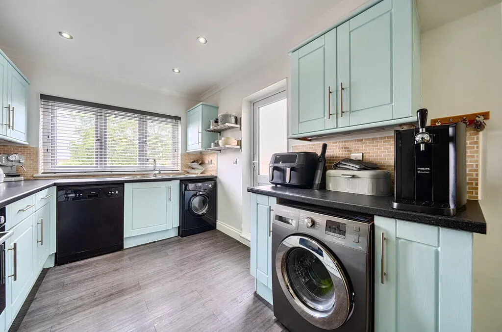 Yorkland Avenue, Welling, DA16, photo 5