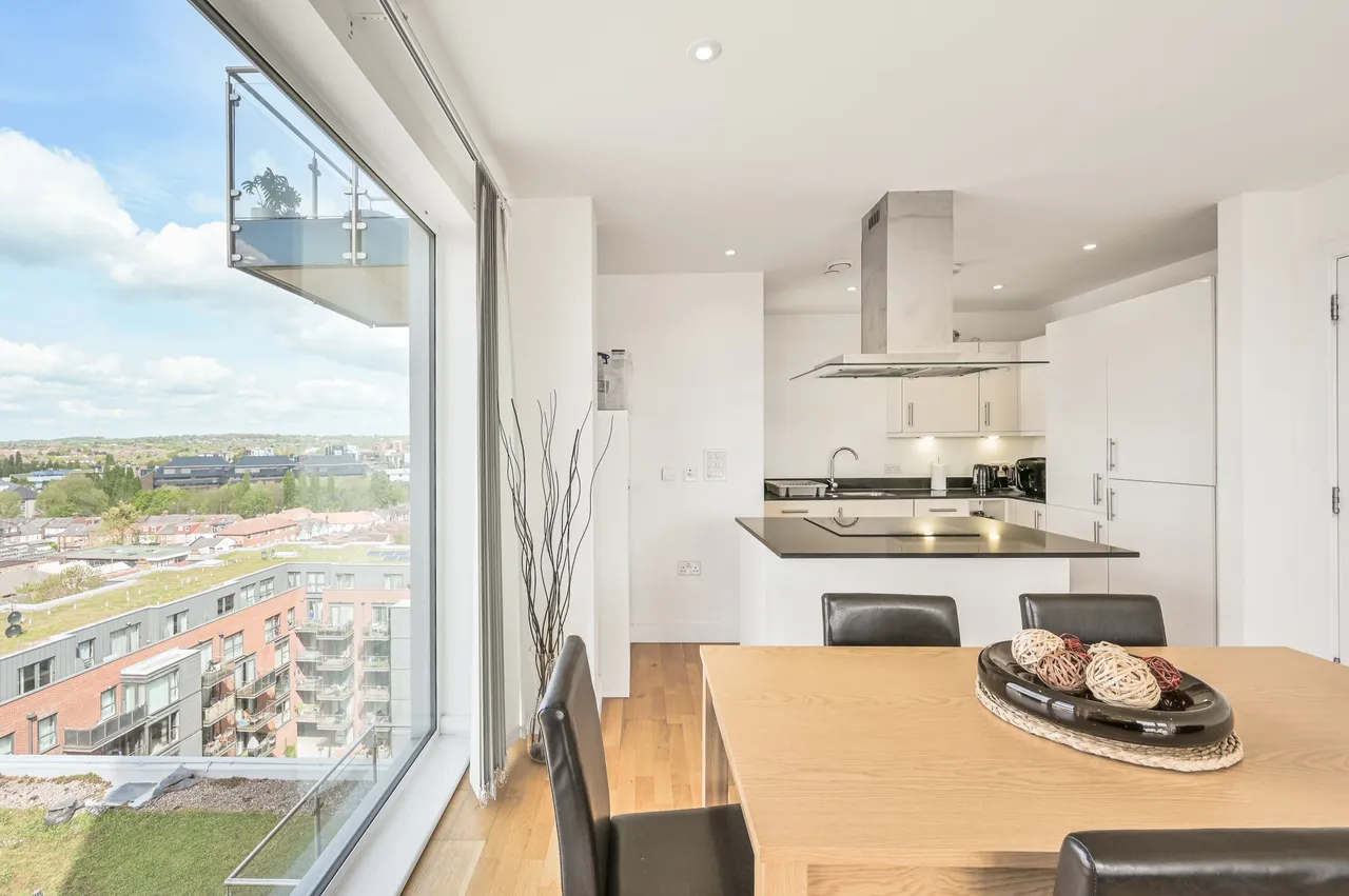 Flat 44, 15 Zenith Close, London, photo 2