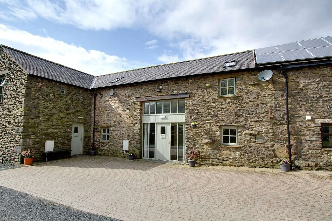 Brockholes Farm Holiday Cottages, Tebay, Penrith, Cumbria, CA10 3XT, photo 12