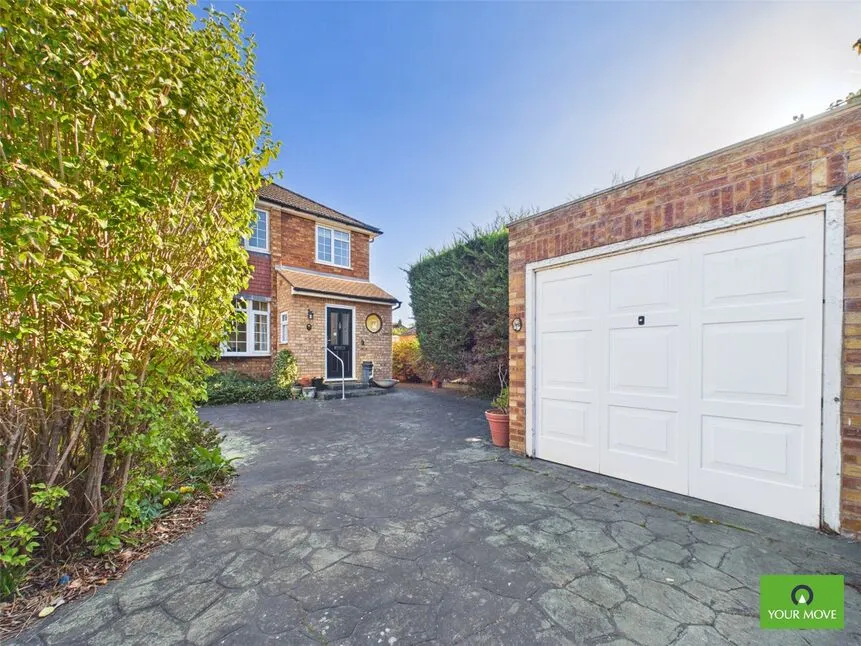 Stanley Close, Romford, RM2, photo 17