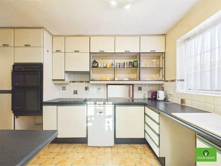 Stanley Close, Romford, RM2, photo 6