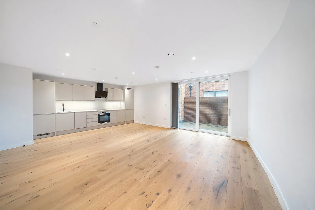 Primrose House, Churchfield Road, Weybridge, KT13, photo 2
