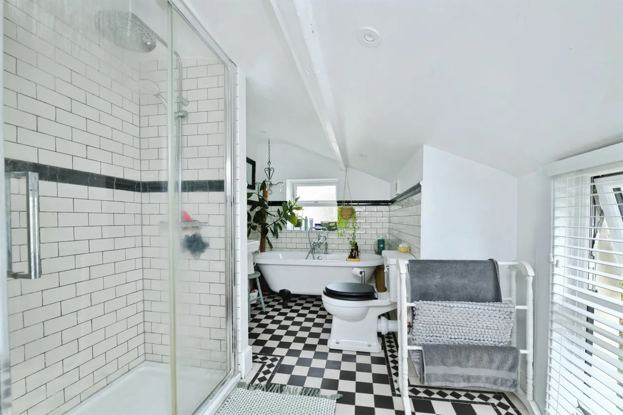 King Edward Road, Saltash, photo 8