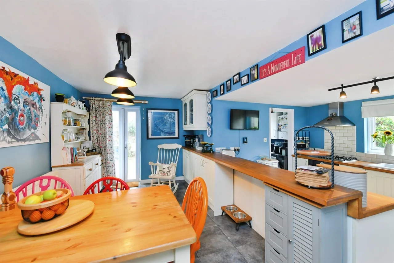 King Edward Road, Saltash, photo 7