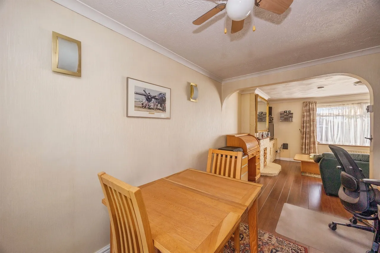 Seaway Crescent, SOUTHSEA, photo 6