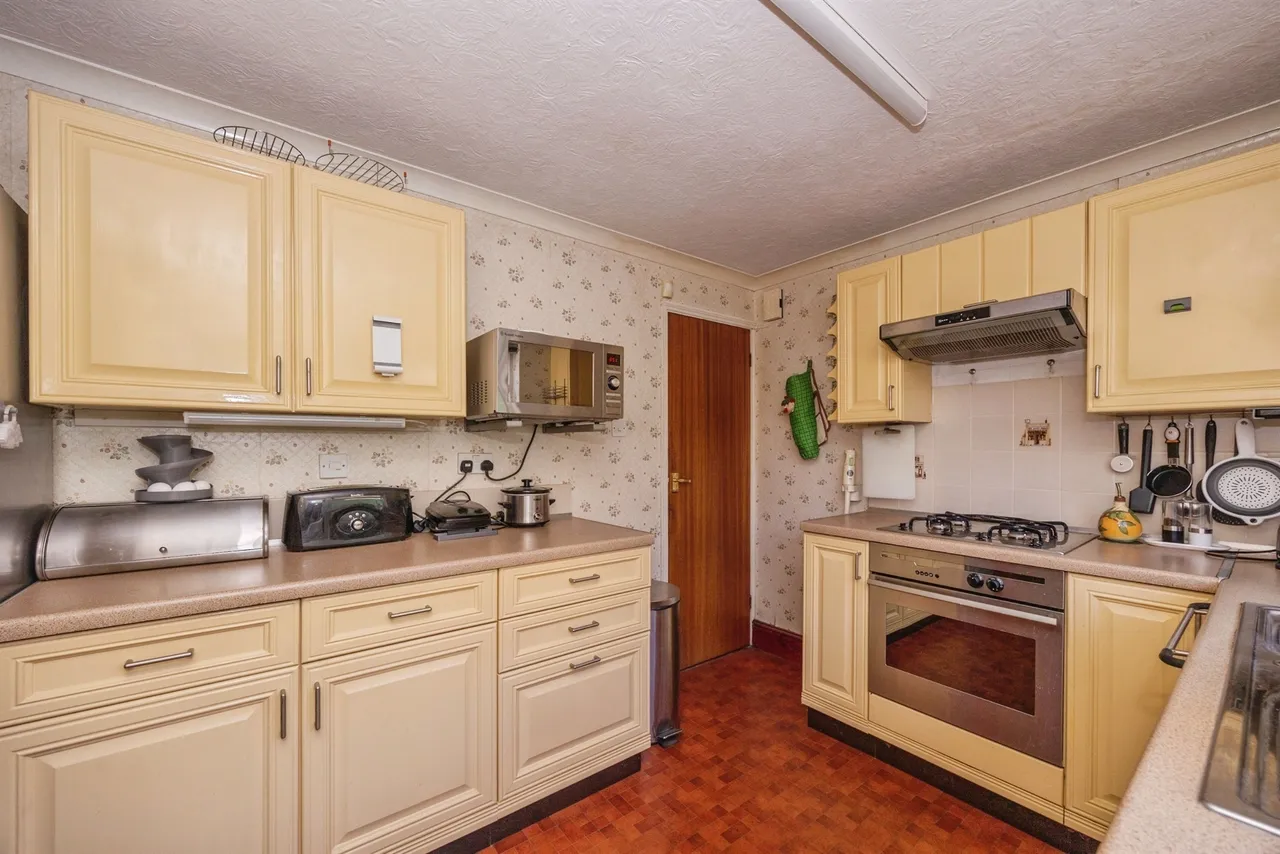 Seaway Crescent, SOUTHSEA, photo 7