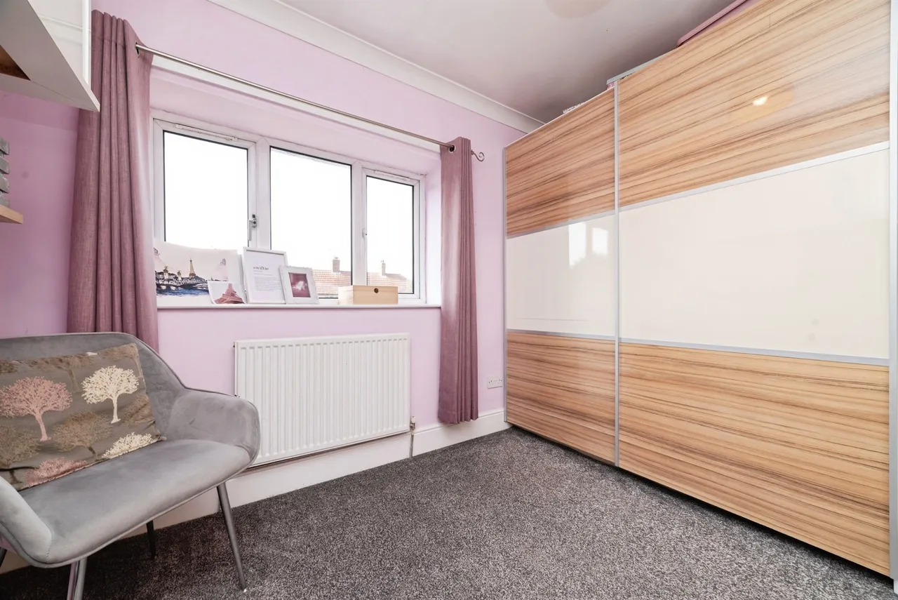 38th Avenue, HULL, photo 11