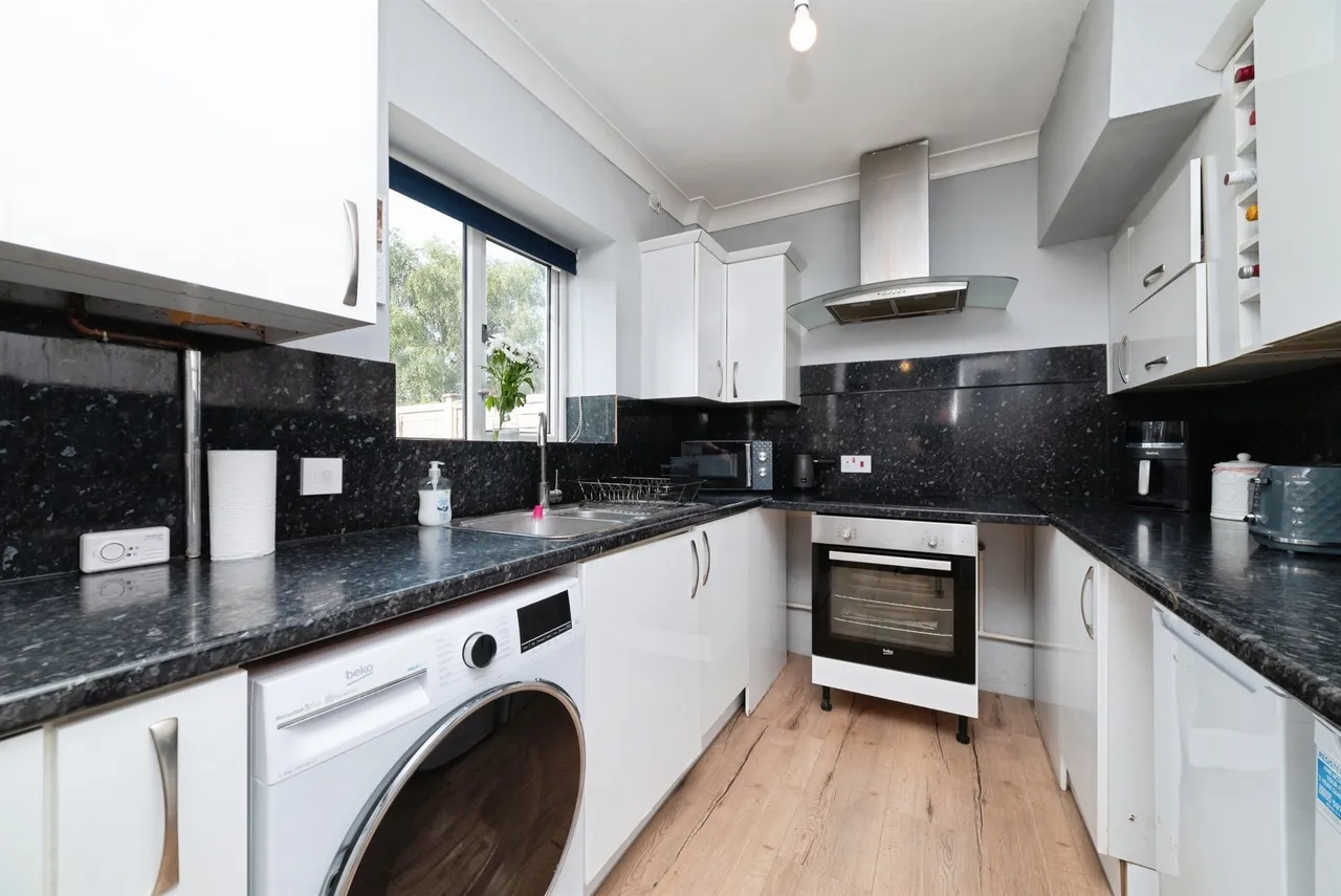 38th Avenue, HULL, photo 7