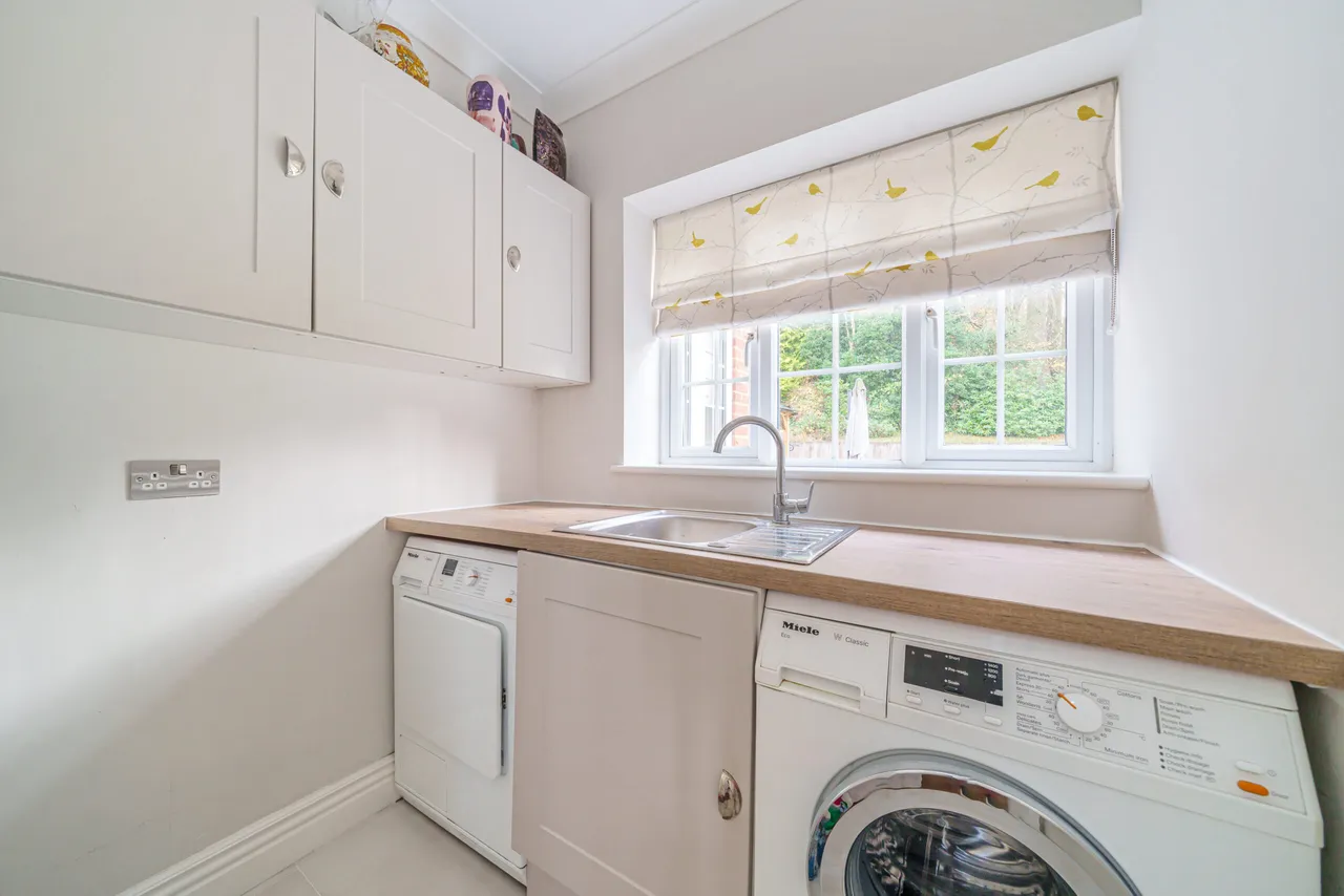 Haslemere Road, Brook, GU8, photo 7