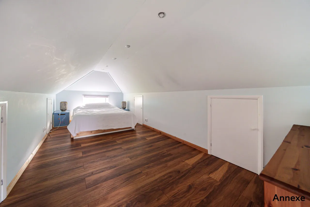 Haslemere Road, Brook, GU8, photo 15