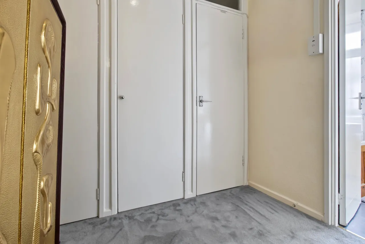 Porters Avenue, Dagenham, RM9, photo 4
