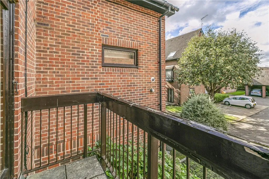 Moormede Crescent, Staines-upon-Thames, TW18, photo 5