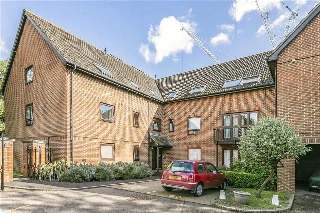 Moormede Crescent, Staines-upon-Thames, TW18, photo 10