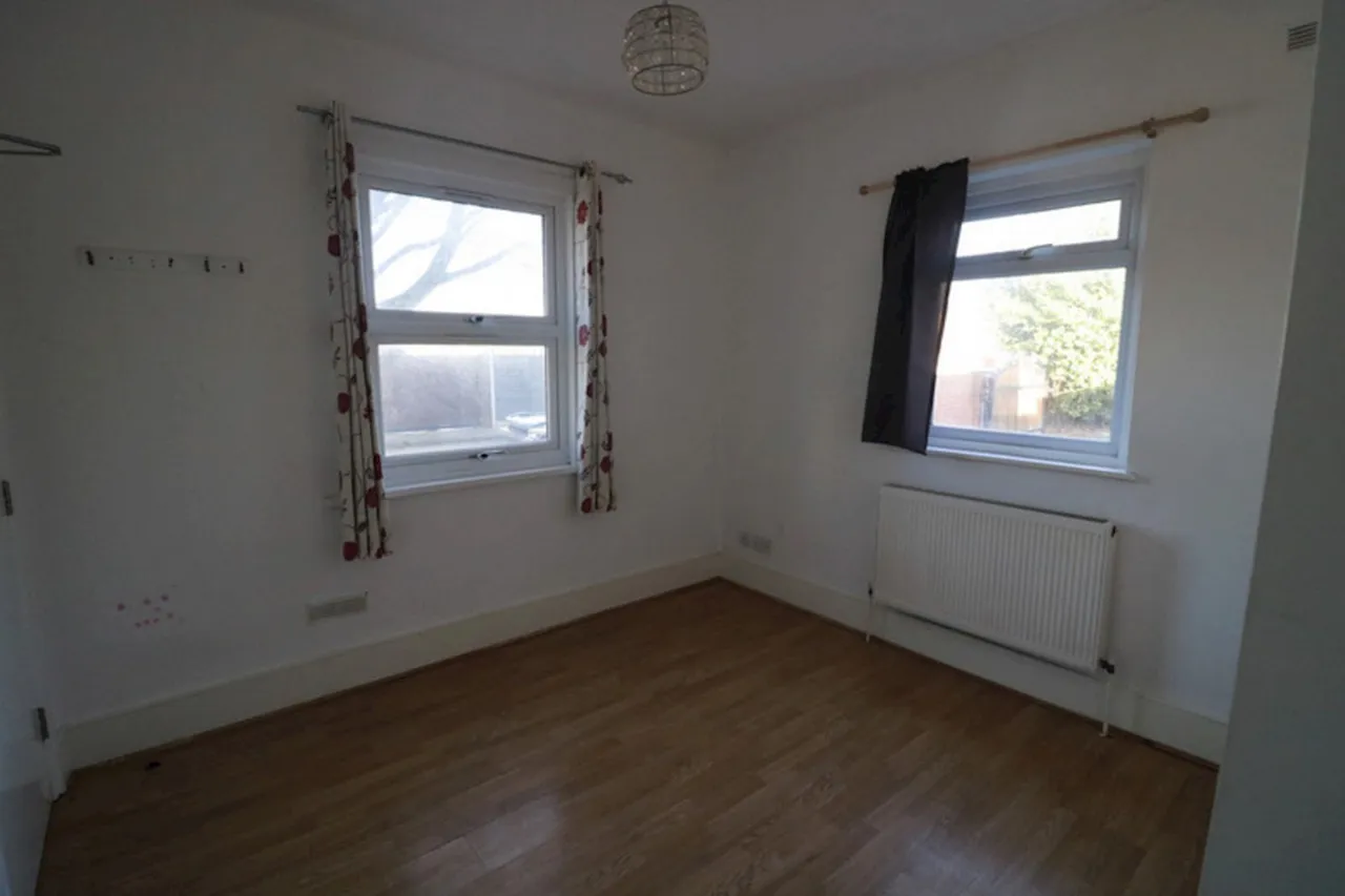 Walton Road, EN11, photo 4
